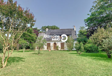 EXCLUSIVITE AGENCE – ERDEVEN A PROXIMITE DES PLAGES – MAISON TRADITIONNELLE NON MITOYENNE AVEC GARAGE – TERRAIN SANS VIS A VIS de 1220m²