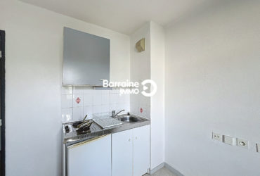 A LOUER BREST KERINOU  STUDIO  18,15 M²  RESIDENCE ETUDIANTE  PROXIMITE UBO ET ISEN