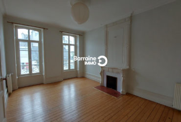 LOCATION d’un appartement 3 pièces (86 m²) à MORLAIX