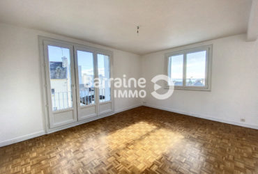 LOCATION BREST QUATRE MOULINS APPARTEMENT T3 1 CHAMBRE 60 M² VUE MER CAVE