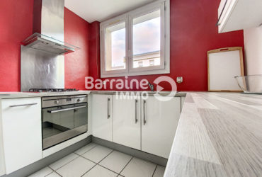 LOCATION BREST CAPUCINS APPARTEMENT T3 MEUBLE